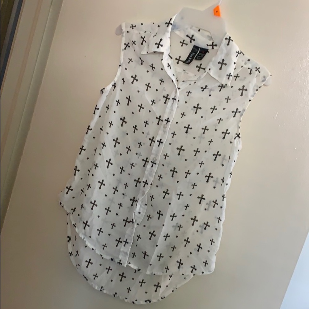 Fun & Flirt Button Down Sleeveless Blouse